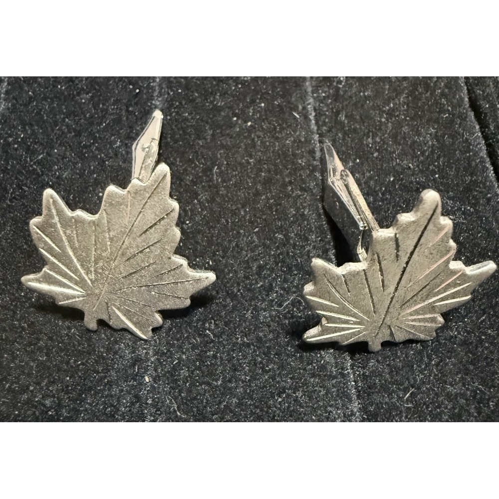 Vintage - Signed Sterling Silver - Canadian MAPLE LEAF Men's Cufflinks Set - Picture 1 of 5